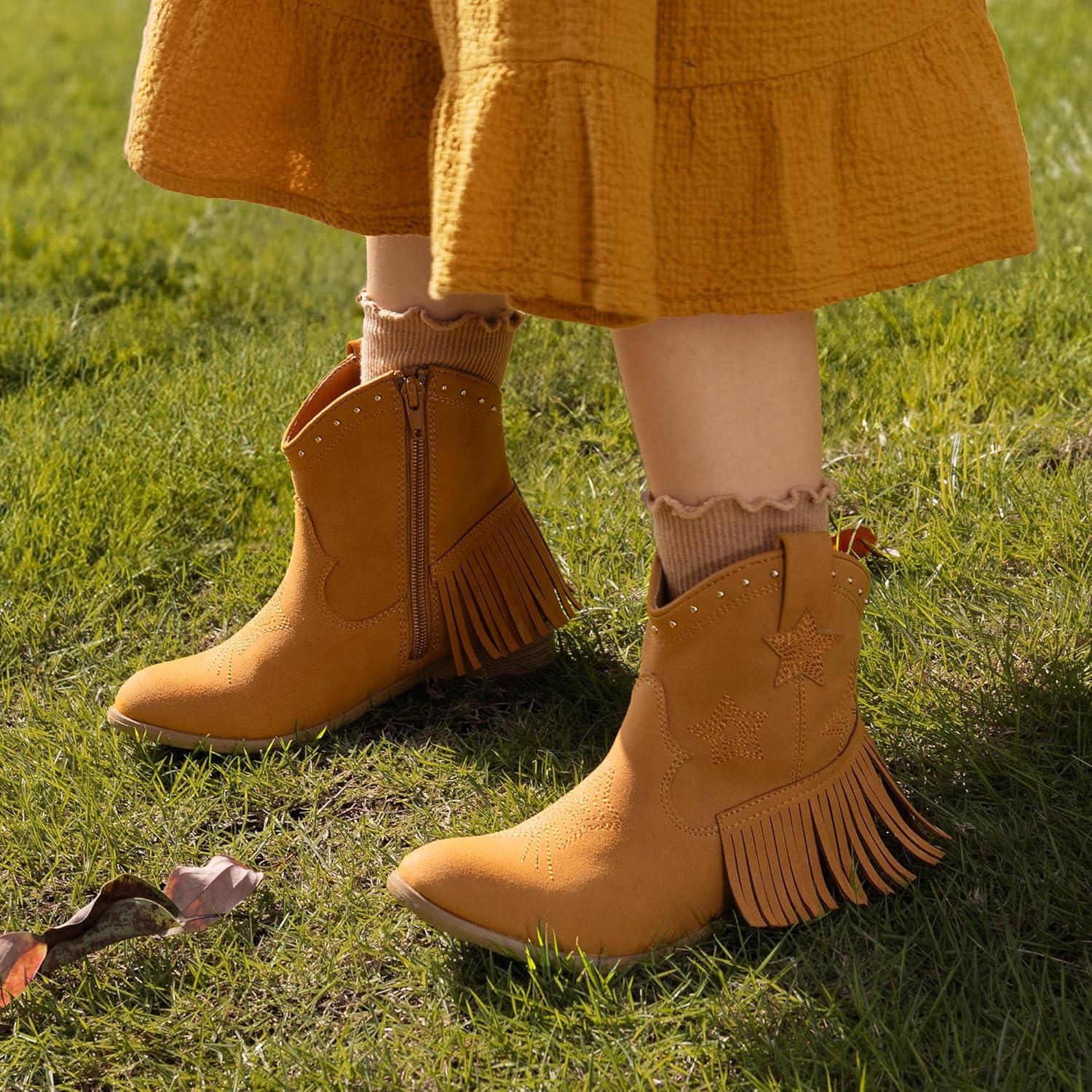 imageDREAM PAIRS Girls Cowgirl Cowboy Ankle Western Boots Side Zipper Riding Shoes with Tassel Little KidBig KidCamelsuede