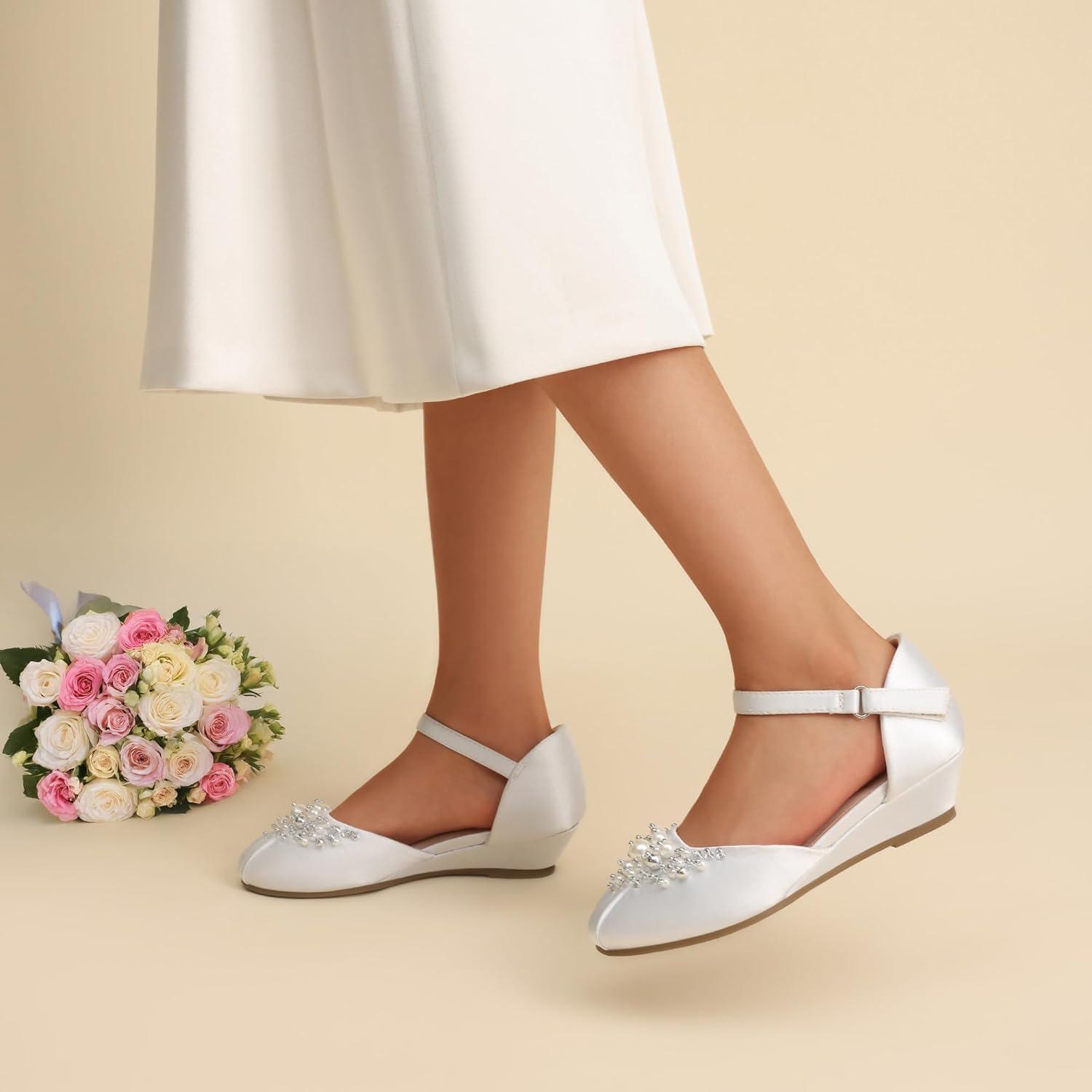 imageDREAM PAIRS Girls Dress Shoes Toddler Little Big Girls Heels Low Wedge Pumps with Pearls Rhinestone for Flower Girl Princess Wedding PartyWhite