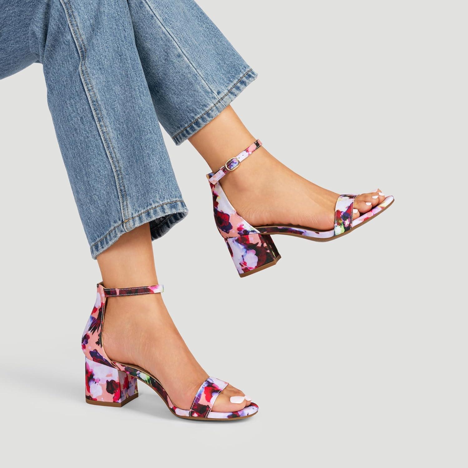 imageDREAM PAIRS Womens LowChunk Low Heel Pump SandalFloral