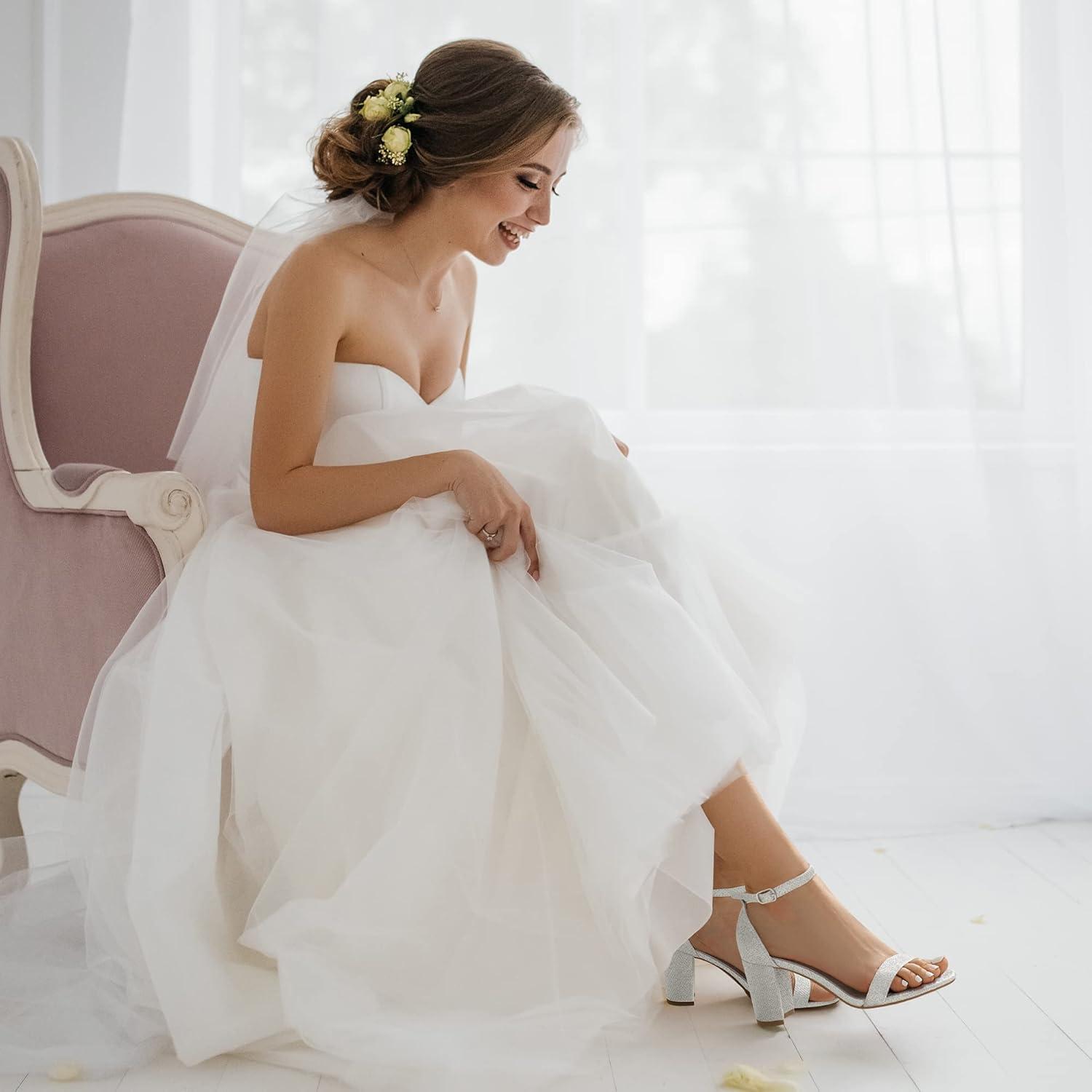 imageDREAM PAIRS Womens Chunk Low Heel Pump SandalsSilverGlitter