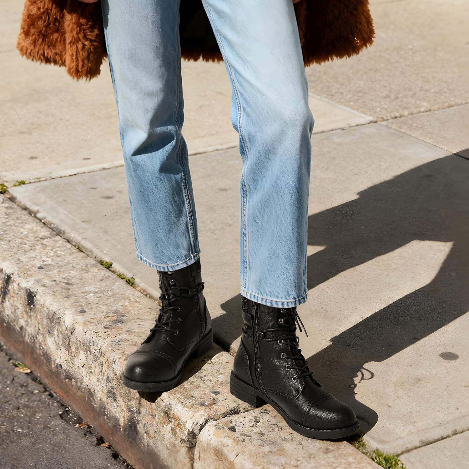 imageDREAM PAIRS Womens Lace Up Combat boots Ankle BootiesBlack