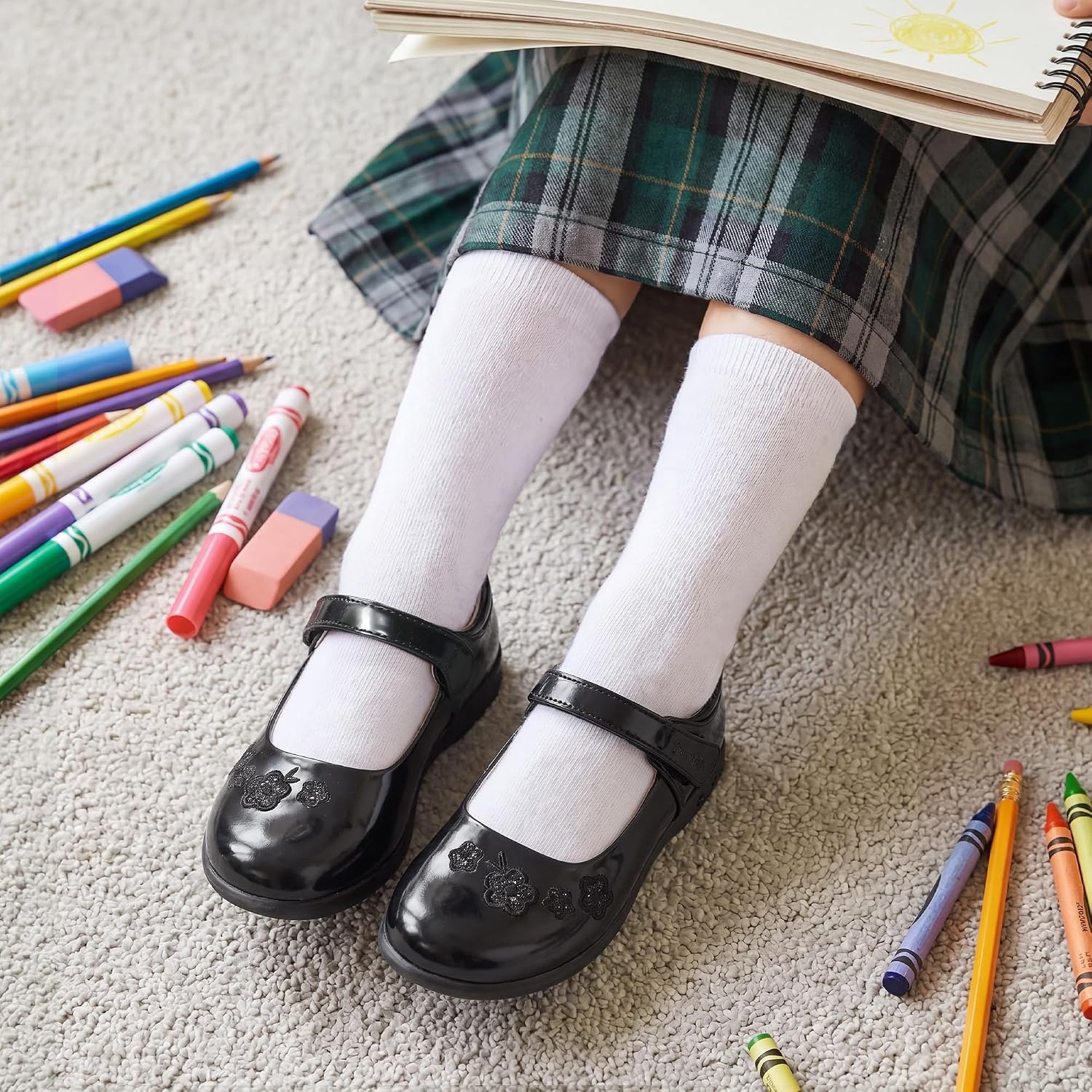 image:imageDREAM PAIRS Girls Mary Jane School Flower Shoes Uniform Arch Support Dress Flats Cute Floral Decoration Antislip Flexible Sole for Little Big GirlAll Black